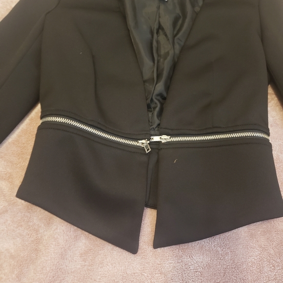 Another Story Detachable Blazer - Picture 4 of 8